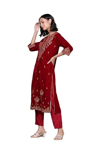 Aarke Ritu Kumar Maroon Gianna Velvet Kurta With Pant And Dupatta