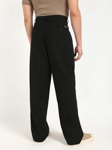 Relaxed Fit Solid Mid Rise Trouser