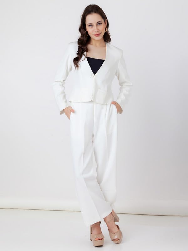 Zink London Women's White Solid Fitted Blazer