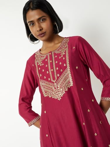Max Women Embroidered A-line Kurta (Red_XXL)