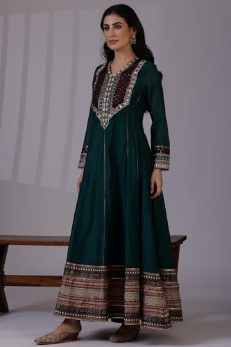 W for Woman Green Flared Chanderi Long Ethnic Dress with Thread Embroidery_24AUW11510-222093_3XL