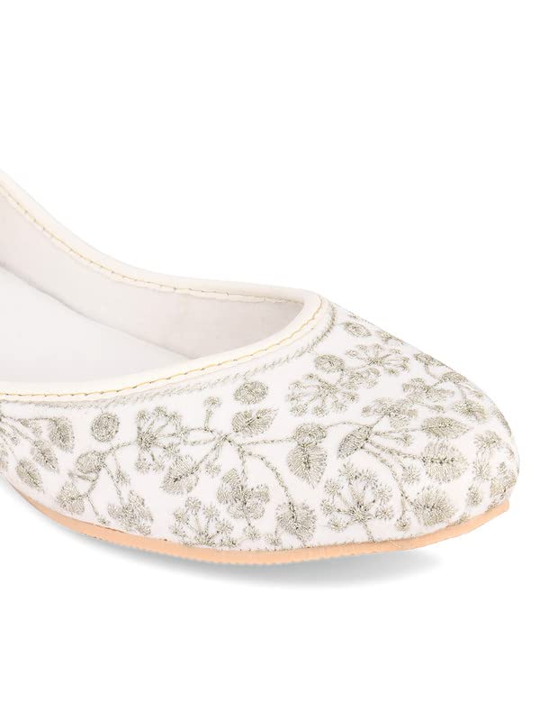 DESI COLOUR Mojari Punjabi Jutti for Women Ethnic Footwear- Floral Full Emb (White, Numeric_7)