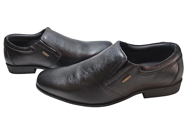 Red Chief Men's Classic Slip-on Leather Dress Shoes, Black, Formal Business Loafers with Textured Surface (UK Footwear Size System, Adult, Men, Numeric, Medium, 8)