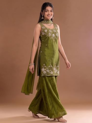 Varanga Women Red A Line Kurta Set Round Neck Sleeveless Chinon Embroidered
