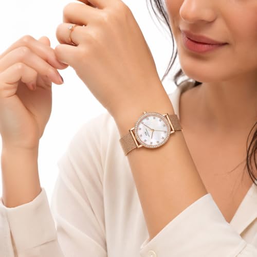 Daniel Wellington Round 30mm Pink Dial Analog Women Watch - DW0DL2502