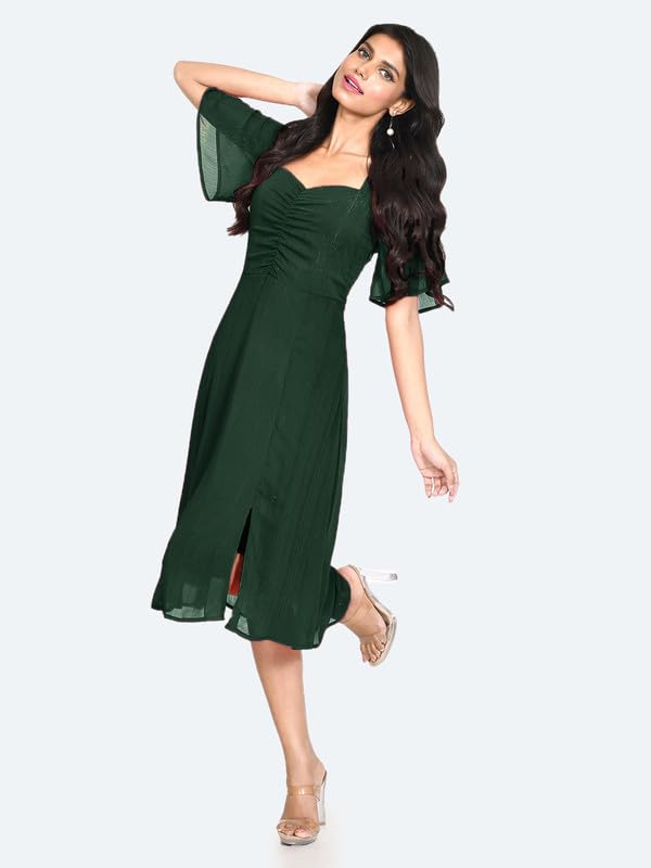 Zink London Women's Bottle Green Solid Short Sleeves Midi Dress