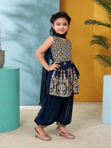 Aarika Girls Ethnic Wear Teal Blue Colour Thread Sequin Embroidery Georgette Kurti Patiala Set With Sling Bag (4-10 Years)