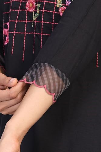 W for Woman Floral Embroidered Straight Woven Kurta with Pant and Dupatta Set - Black (WS12972-223738-XL)