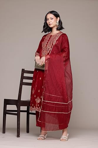 Aarke Ritu Kumar Maroon Gianna Velvet Kurta With Pant And Dupatta