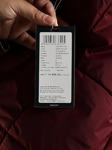 Regular Fit Polyamide Hooded Neck Puffer Jacket