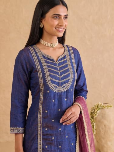 Varanga embroidered kurta set paired with a shimmering organza dupatta.