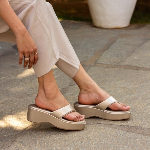 Indifeet Thong Wedge Heels for Women, Metallic, UK 6