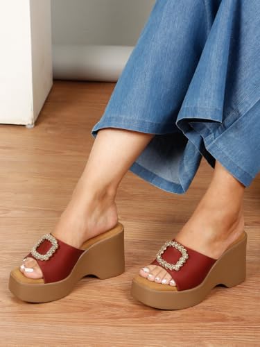 Flat n Heels Womens Maroon Pumps FnH 3121-MRN