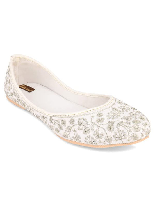 DESI COLOUR Mojari Punjabi Jutti for Women Ethnic Footwear- Floral Full Emb (White, Numeric_7)