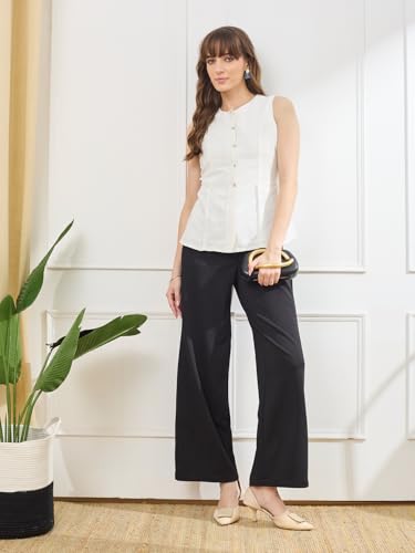 Latin Quarters Women's White Sleeveless Round Neck Casual Solid Top_M