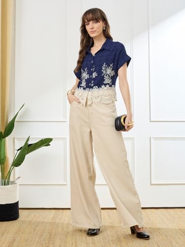 Latin Quarters Women's Blue Cap Sleeves Collar Neck Casual Embroidery Shirt_M