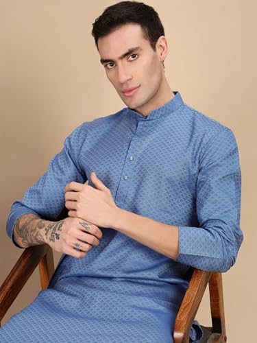 Sanwara Showcases Artisan Off White Kurta Set Made to Impress at Navratri Diwali