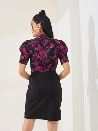 Latin Quarters Women's Black Printed Half Sleeves V-Neck Casual Bodycon Dress_M