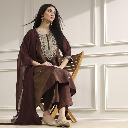 Biba Women Wine Viscose Rayon Straight Solid Kurta Set_38