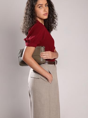 VERO MODA Women's Regular Fit Red Top