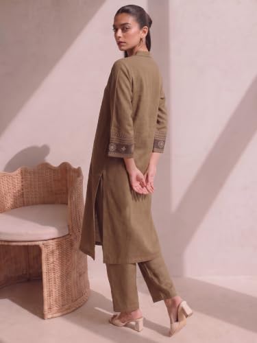 Varanga Women Kurta Trousers Set V Neck Three Quarter Sleeves Cotton Blend