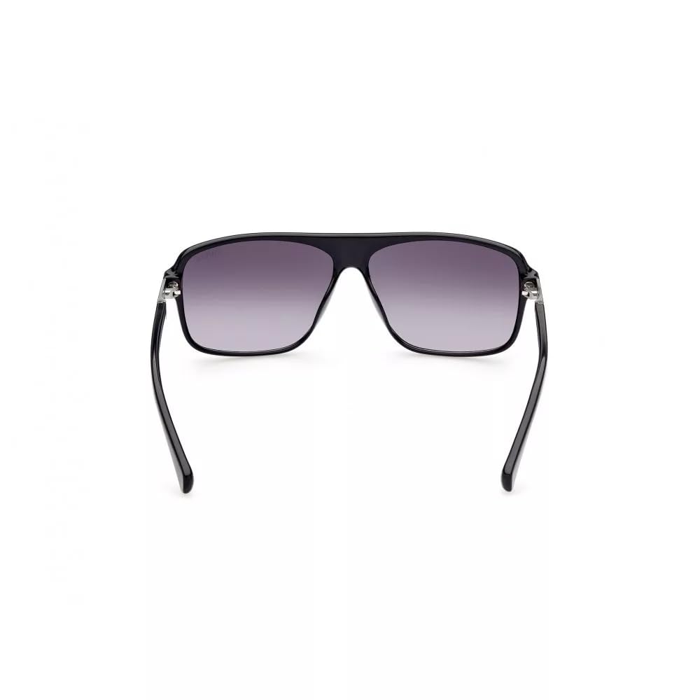 Guess | 100% UV protected | Gradient | large | Men | Cat Eye | Frame: Black Polycarbonate | Lens: Grey Polycarbonate