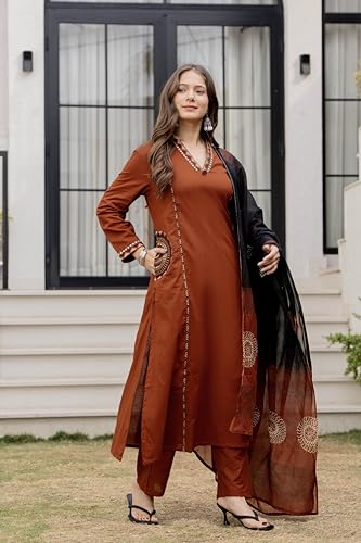 MEERA FAB Women Floral Printed Pure Cotton Straight V-Neck Side Pocket Kurta with Palazzos & Dupatta