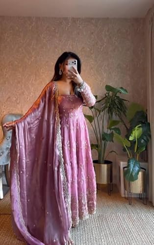 Women's Gown | Embroidery Work | Embroidered Heavy Fandy Silk Outfit | Designer Embroidered Dress with Dupatta || Long Sleeve Gowns (in, Alpha, M, Regular, Women, Light Purple)