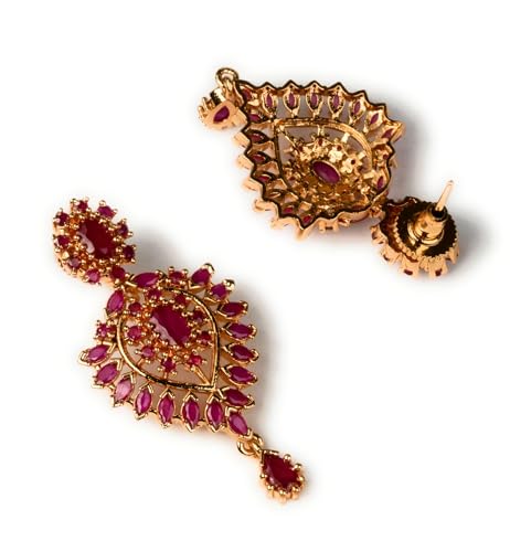 Sasitrends Traditional Micro Gold Plated American Diamond Floral Pendant Necklace Jewellery Set for Women