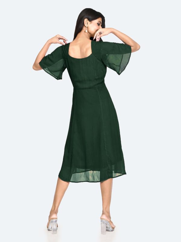 Zink London Women's Bottle Green Solid Short Sleeves Midi Dress