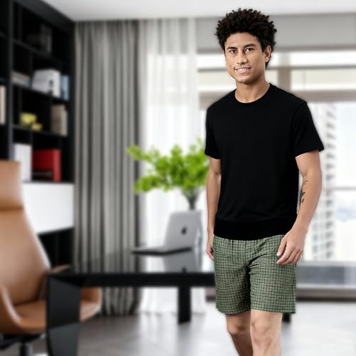 Levis' Men's Regular Fit 100% Cotton Round Neck Half Sleeve T Shirt with Checkered Boxer Shorts Set (Jet Black/Oak Check, M)