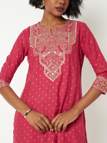 Max Women Embroidered Straight Kurta Set(Pink_M)