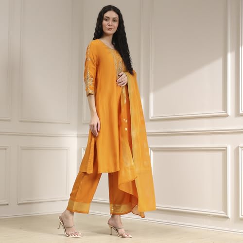 Biba Women Orange Blended Straight Solid Kurta Set_36