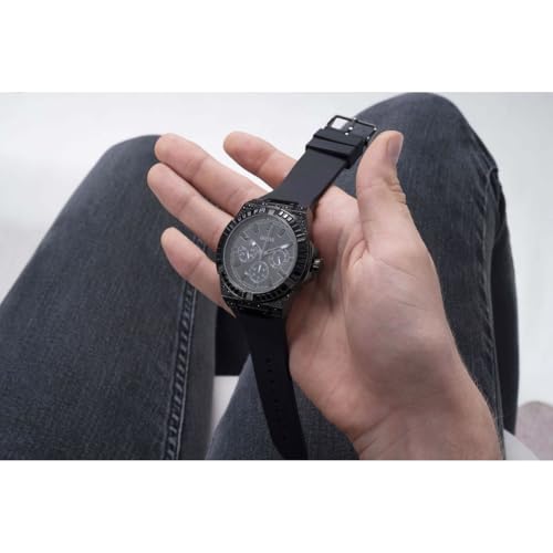 Guess Black Round Dial Analog Men's Watch - GW0208G5M