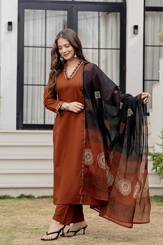 MEERA FAB Women Floral Printed Pure Cotton Straight V-Neck Side Pocket Kurta with Palazzos & Dupatta