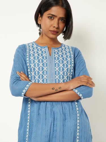 Max Women Embroidered Straight Kurta (Blue_M)