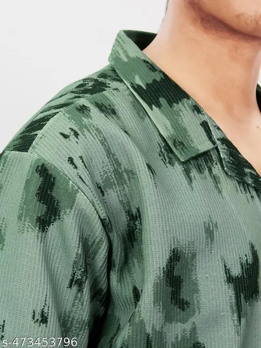 Maniac Men's Abstract Regular Spread Collar Green Shirts