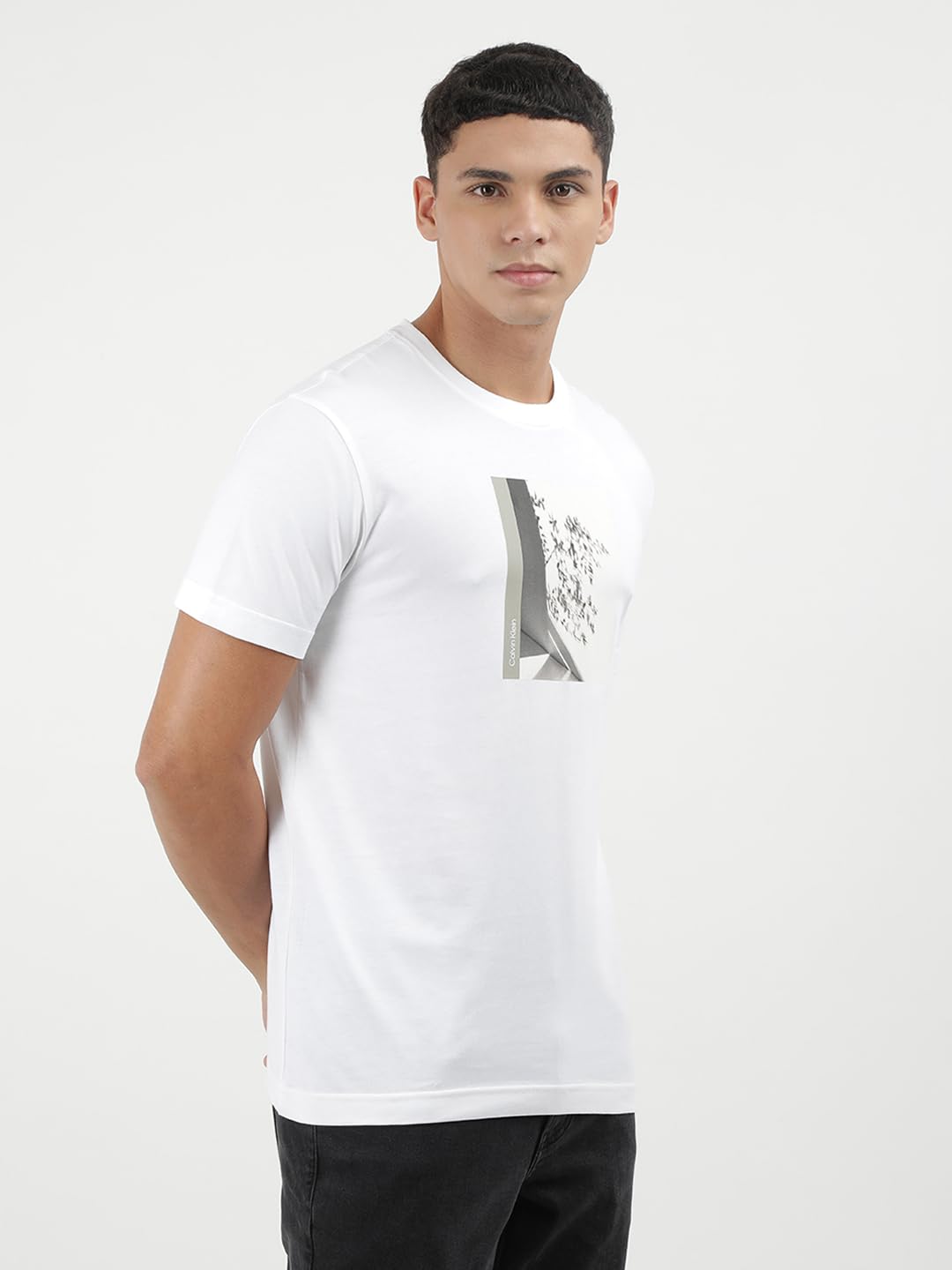 Calvin Klein Mens White Color T-Shirt (S)