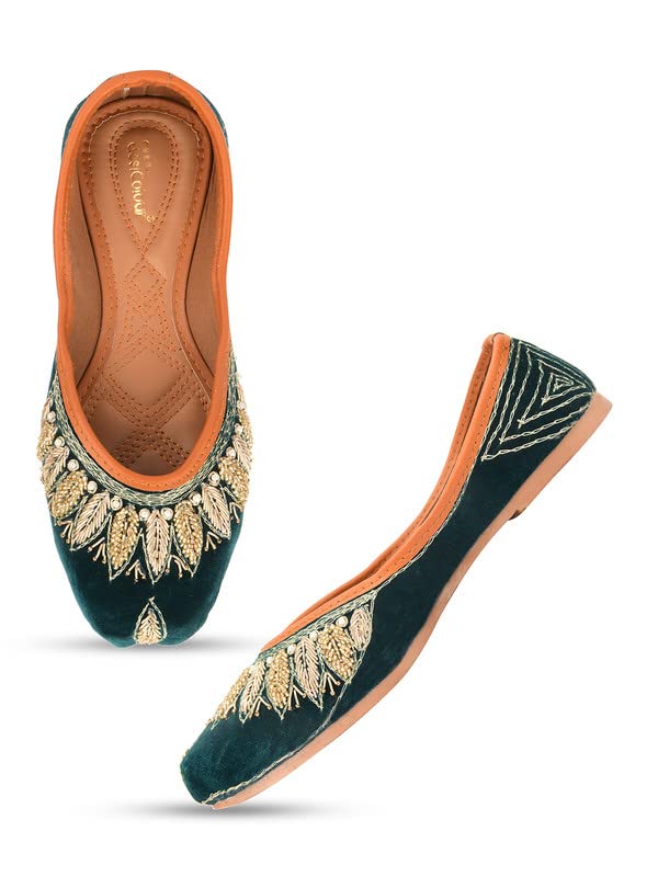 DESI COLOUR Mojari Punjabi Jutti for Women Ethnic Footwear- Velvet Hand Embroidered (Green, Numeric_8)