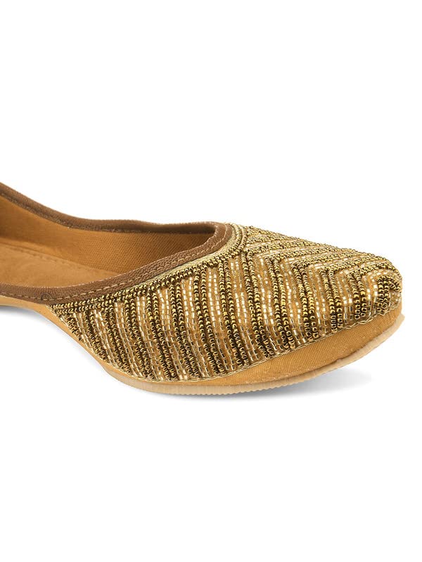 DESI COLOUR Women Ethnic Footwear Mojari/Punjabi Jutti-Sleek Pearl-Gold