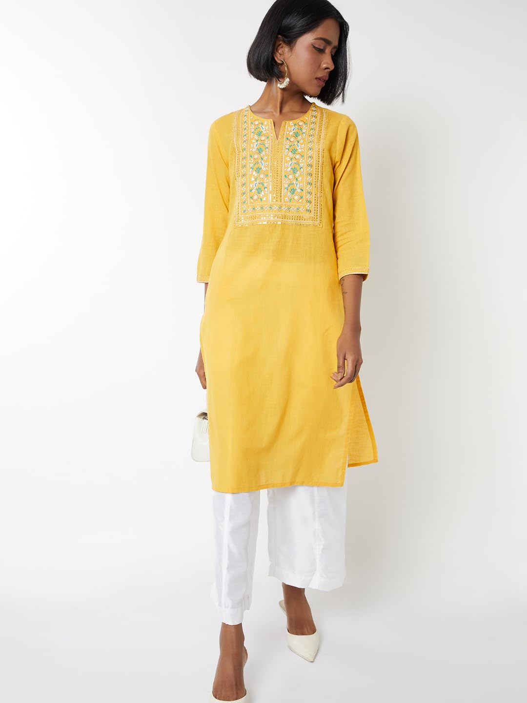 Max Women's Cotton Blend Regular Kurta