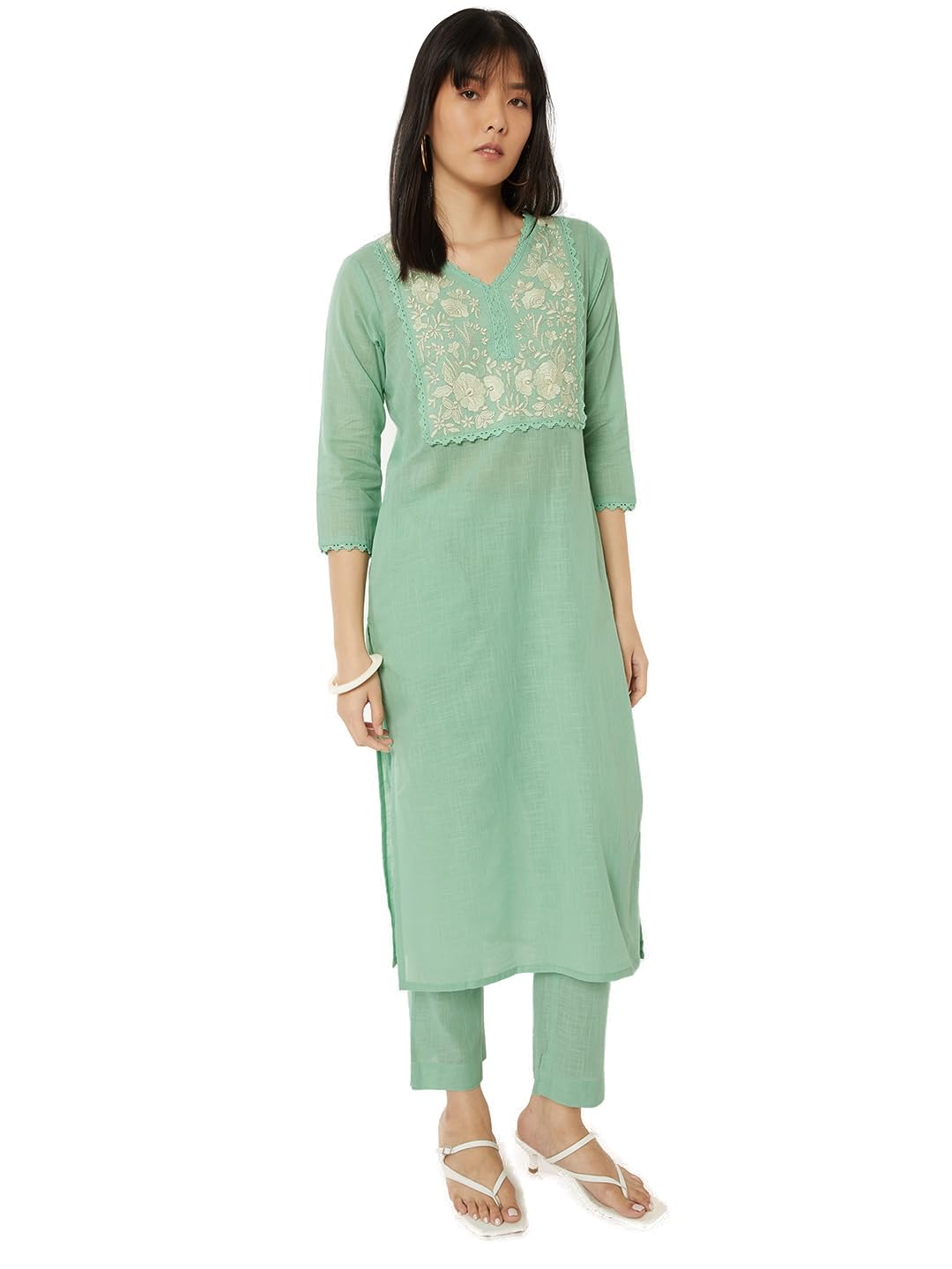 Max Women Embroidered Straight Kurta Set (Green_S)