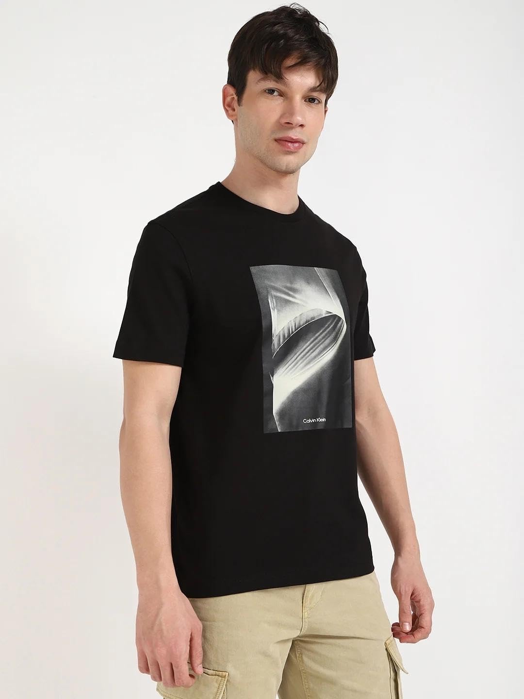 Calvin Klein Jeans Graphic Regular-Fit Cotton T-Shirt