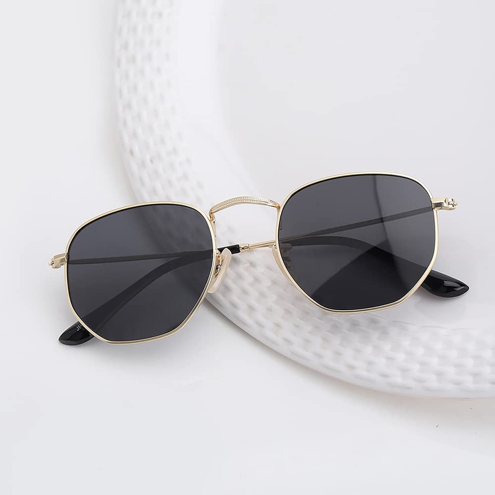 Carlton London Women Rectangle Sunglasses With UV Protected Lens