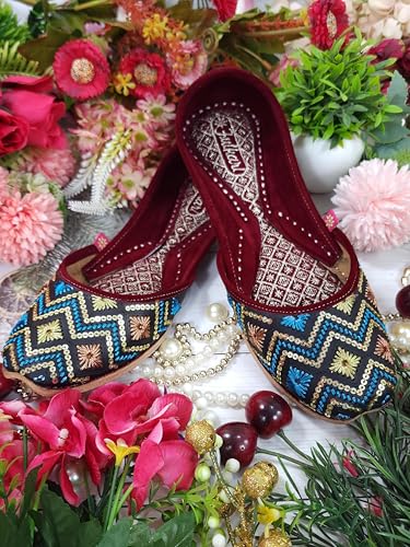 Fulkari Women Black Sisa Gold Multi Casual Genuine Soft Leather Jutis | Bite and Pinch Free Juttis | Punjabi Jutti | Girl's Office Flat Ladies Mojari | dailywear Ethnic Juti | 41