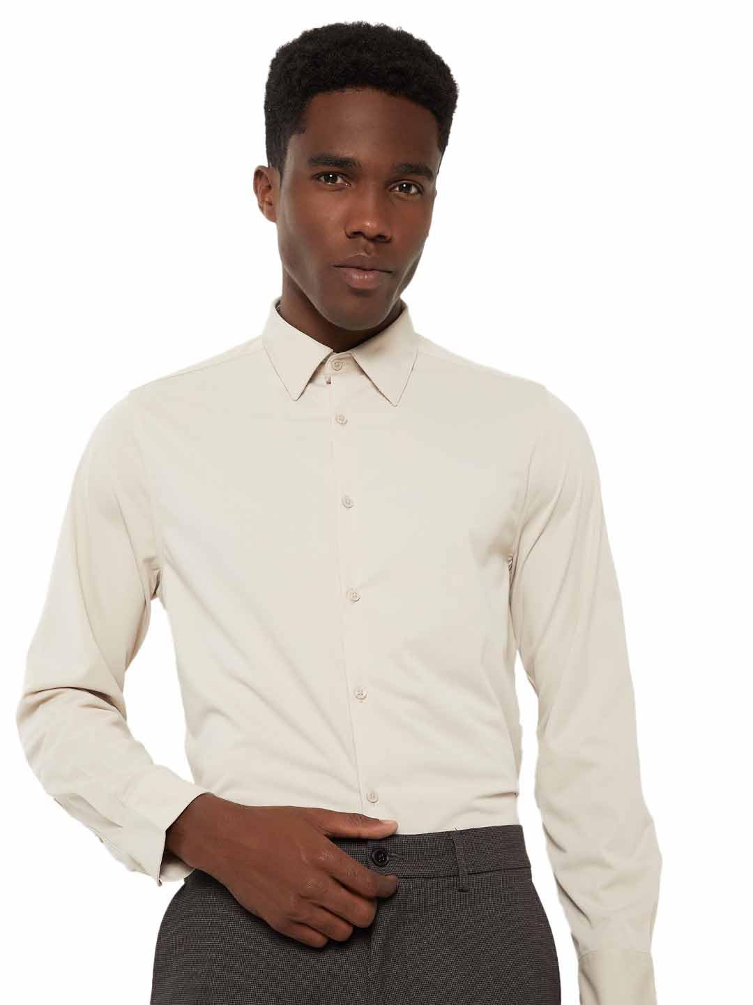 Max Men Solid Slim Fit Formal Shirt (Beige_40)