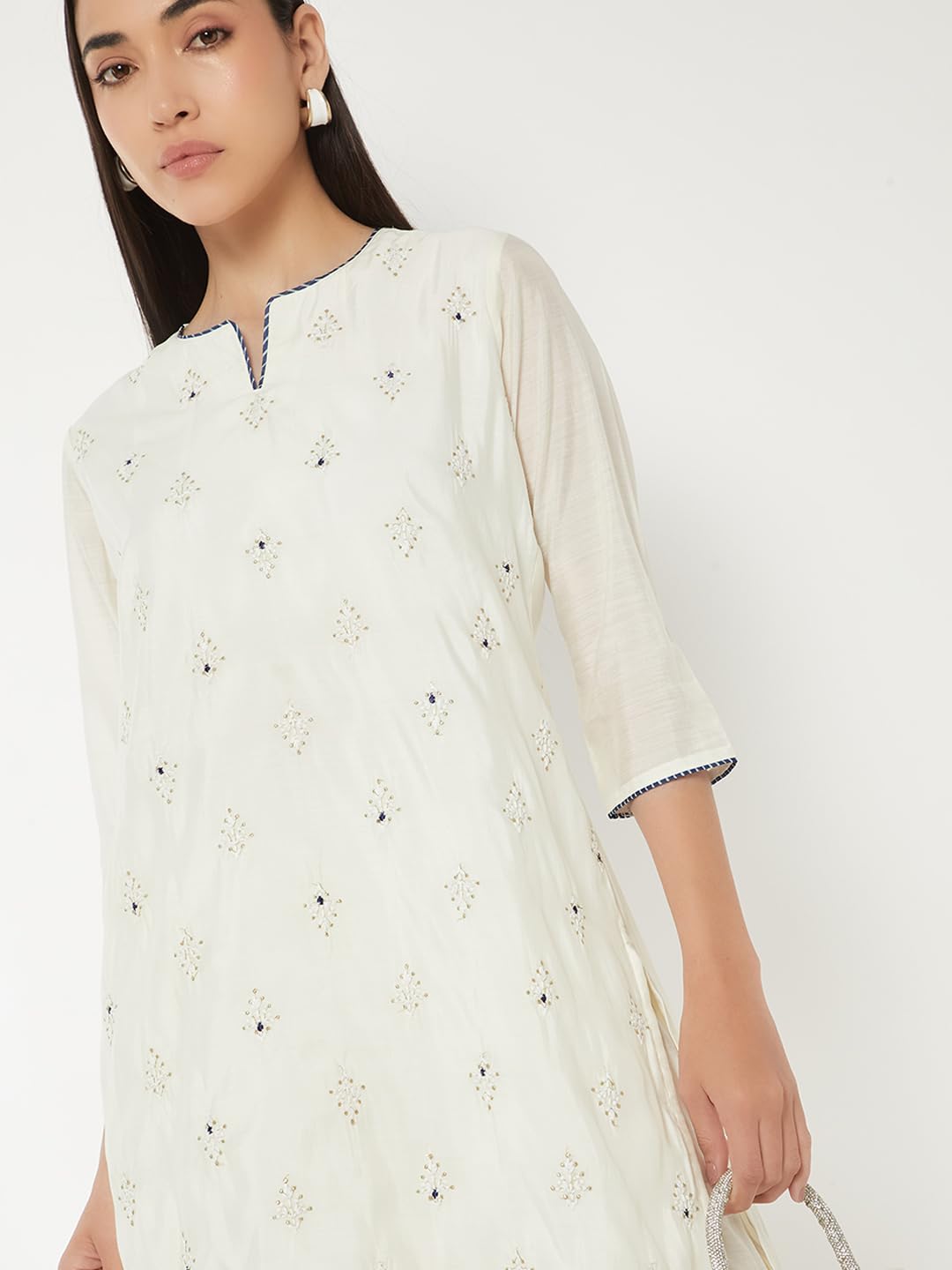 Max Women Embroidered Straight Kurta Set (Off White_XXL)