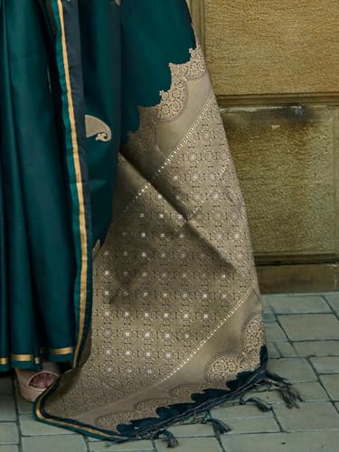 AKHILAM Women's Green Satin Silk Woven Design Saree with Unstitched Blouse Piece (KNTKLS382006_RJ)