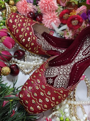 Fulkari Women Red SeaSand Gold Casual Genuine Soft Leather Jutis | Bite and Pinch Free Juttis | Punjabi Jutti | Girl's Office Flat Ladies Mojari | dailywear Ethnic Juti | 39