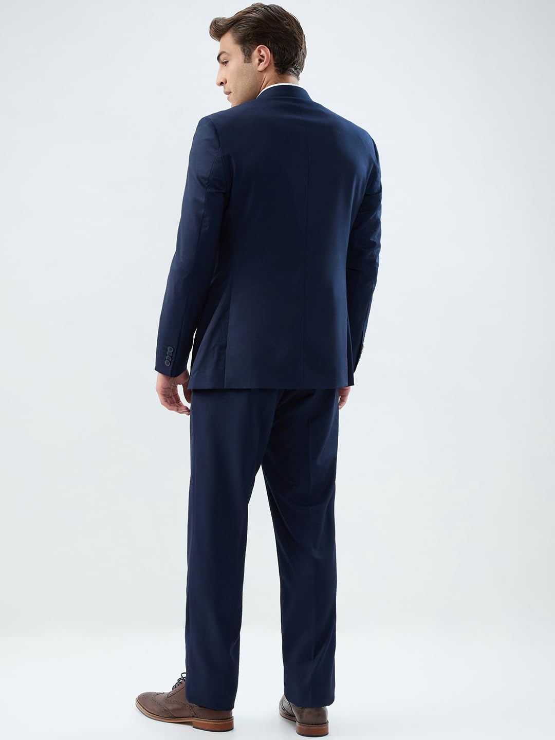 Raymond Men Contemporary Fit Solid Pattern Poly Viscose Blend Notch Lapel Flat Front Formal Suit Dark Blue